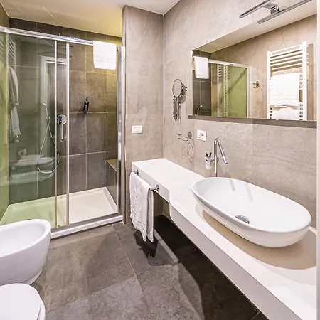 بيت ضيافة أجنحة Four Rivers روما