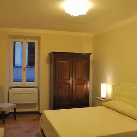 フォー リヴァース スイーツ 4* ローマ